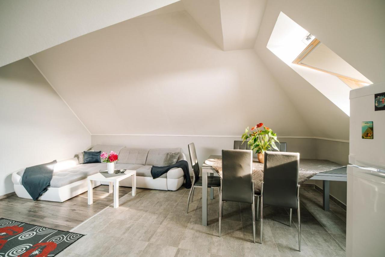 Buzavirag Apartman Keszthely Zewnętrze zdjęcie